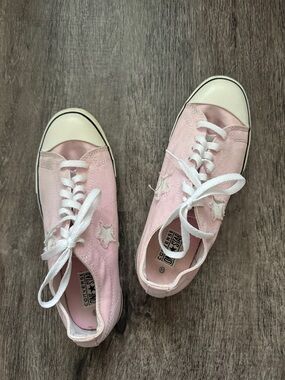 Womens Pink Star Converse Canvas Sneakers